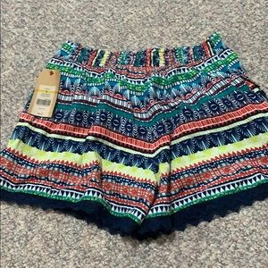 Patterned shorts